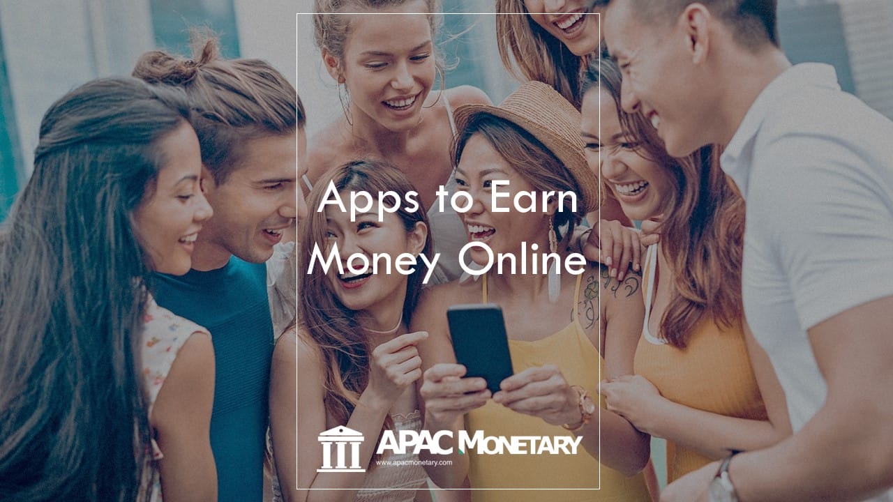 students smiling about apps to earn money online