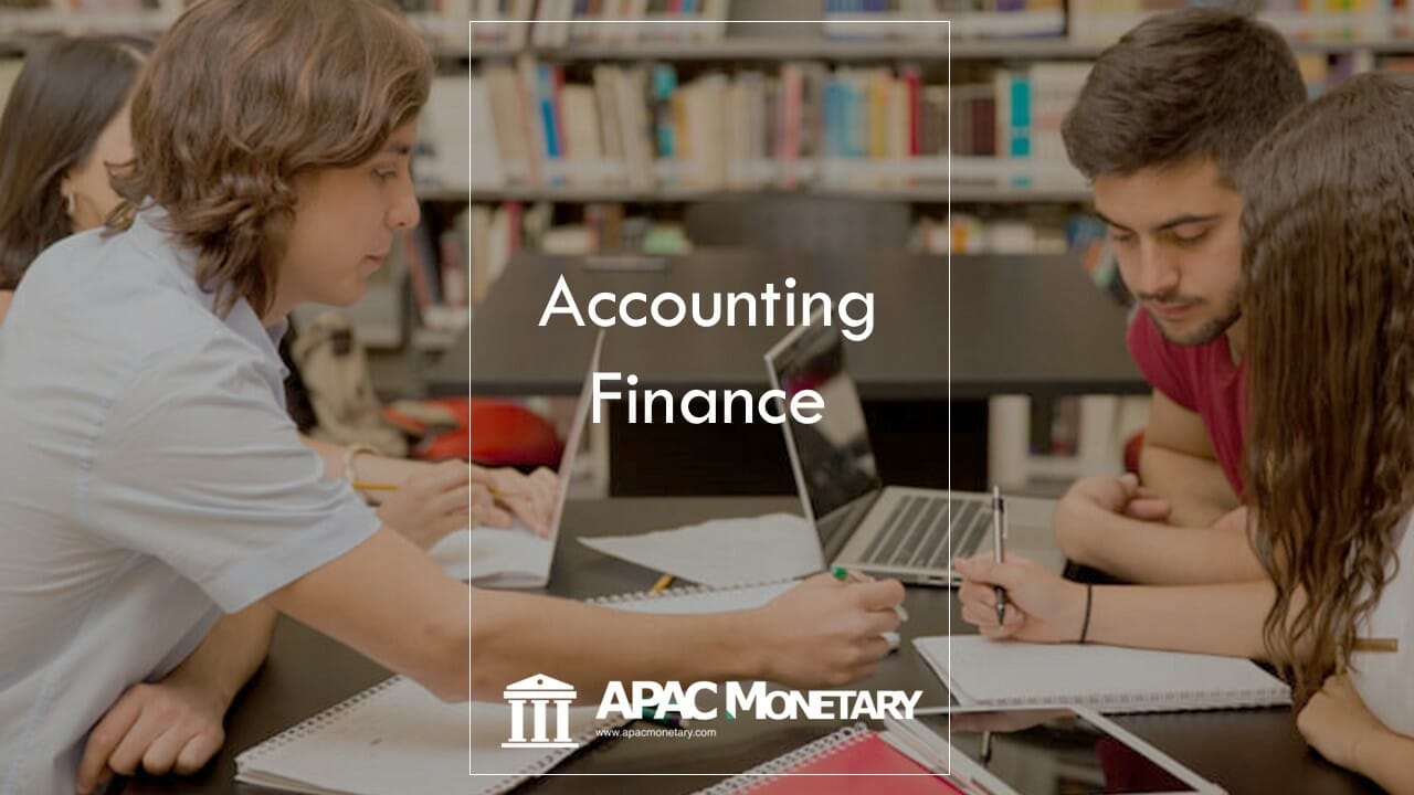What is difference between accounting and finance?